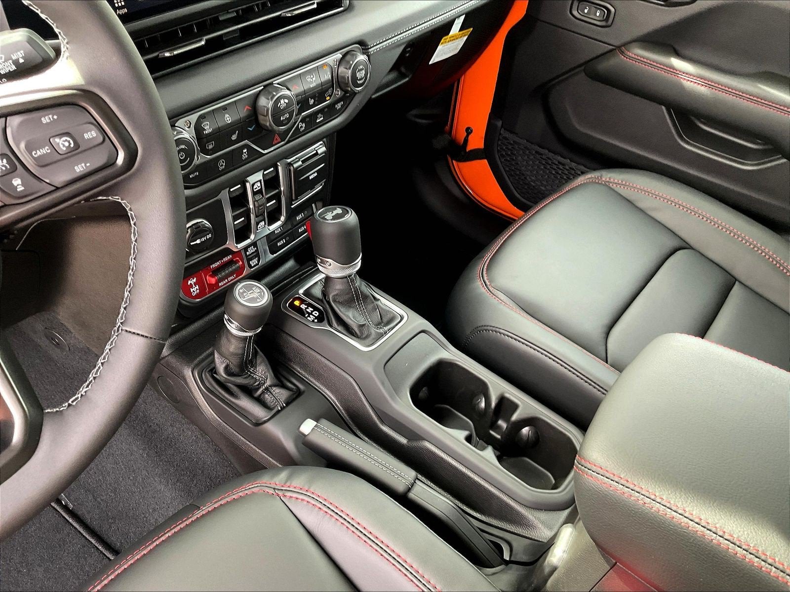 2027 Jeep Wrangler WRANGLER 4-DOOR RUBICON X
