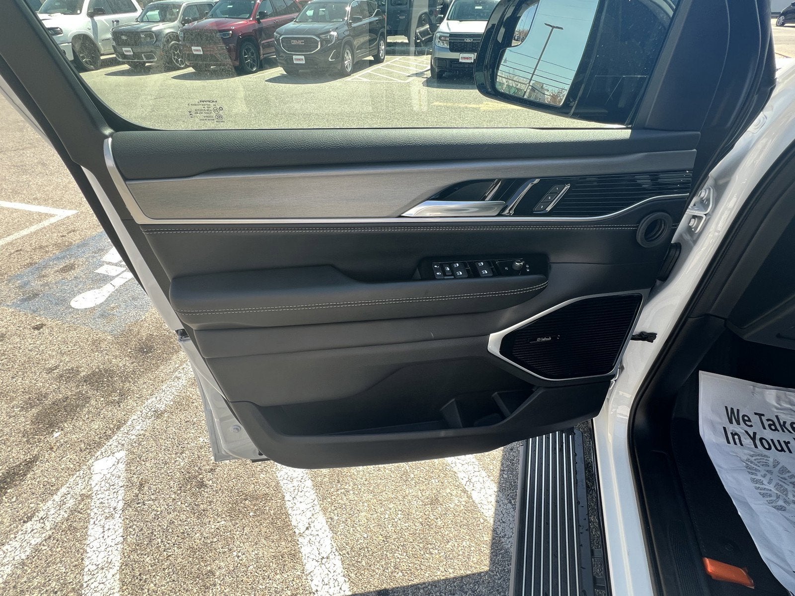 2026 Jeep Grand Wagoneer GRAND WAGONEER LIMITED RESERVE 4X4