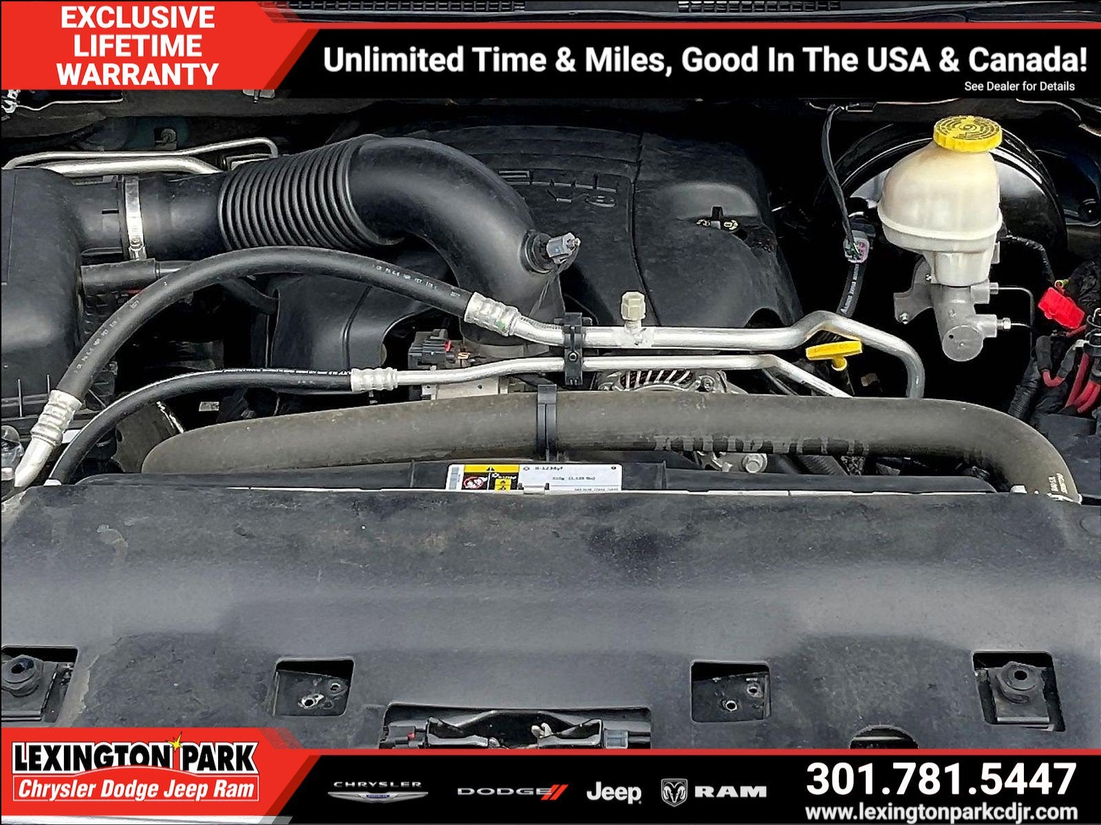2018 RAM 1500 Laramie Crew Cab 4x4 5'7' Box