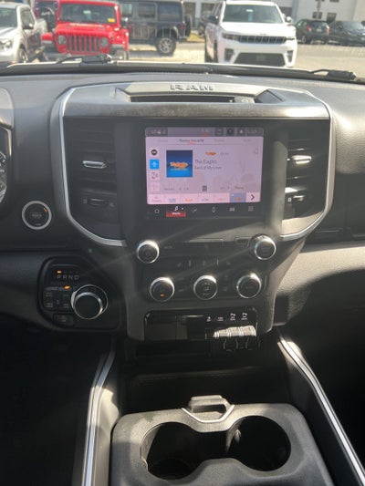 2022 RAM 1500 Big Horn Crew Cab 4x4 5'7' Box