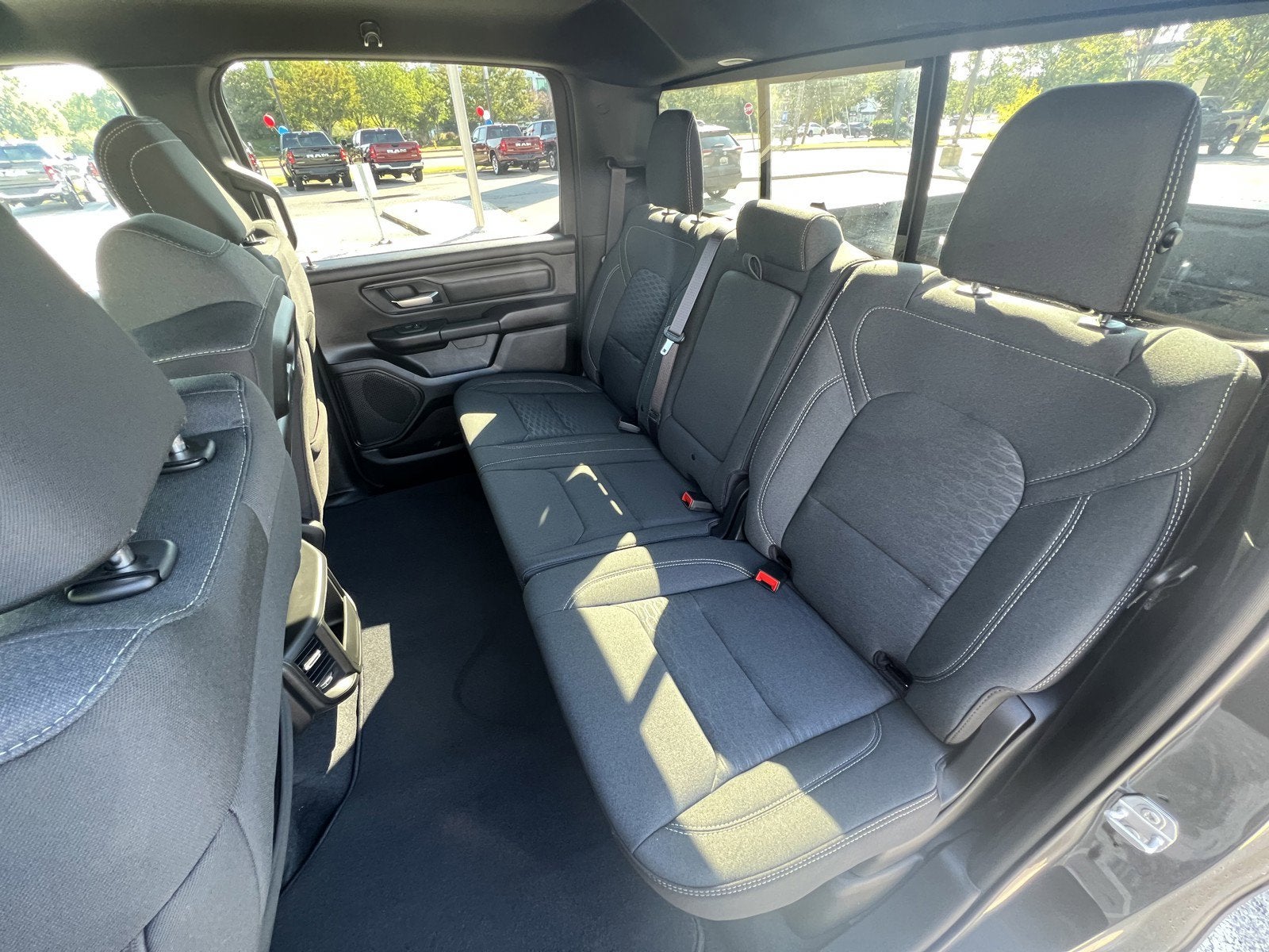 2025 RAM Ram 1500 RAM 1500 TRADESMAN CREW CAB 4X4 5'7' BOX