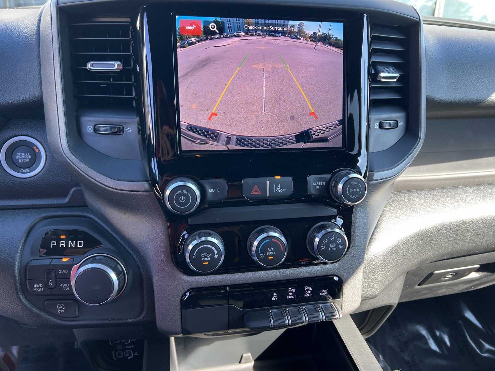 2025 RAM Ram 1500 RAM 1500 TRADESMAN CREW CAB 4X4 5'7' BOX