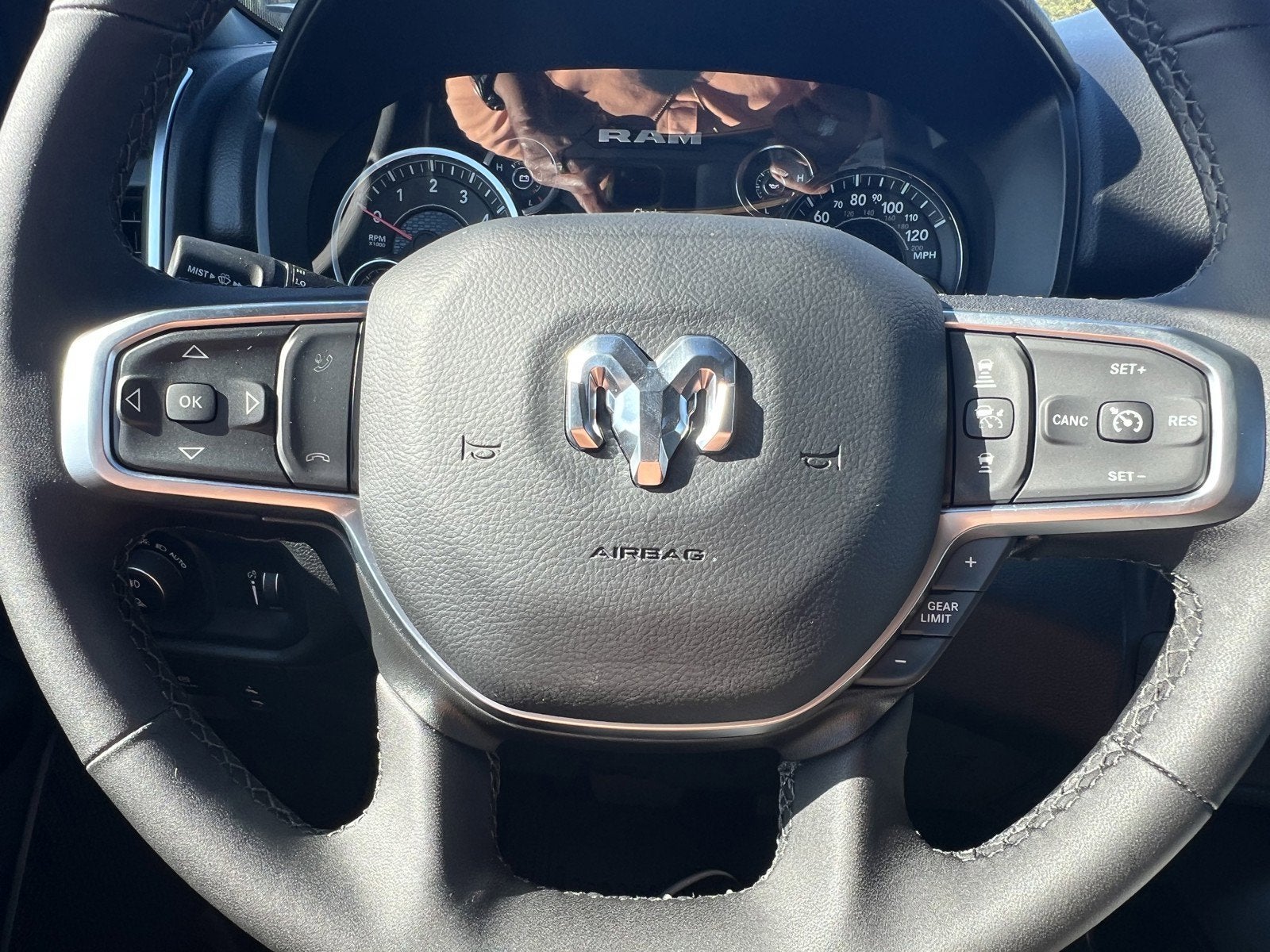 2025 RAM Ram 1500 RAM 1500 BIG HORN CREW CAB 4X4 5'7' BOX