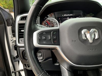 2022 RAM 1500 Big Horn Crew Cab 4x4 5'7' Box