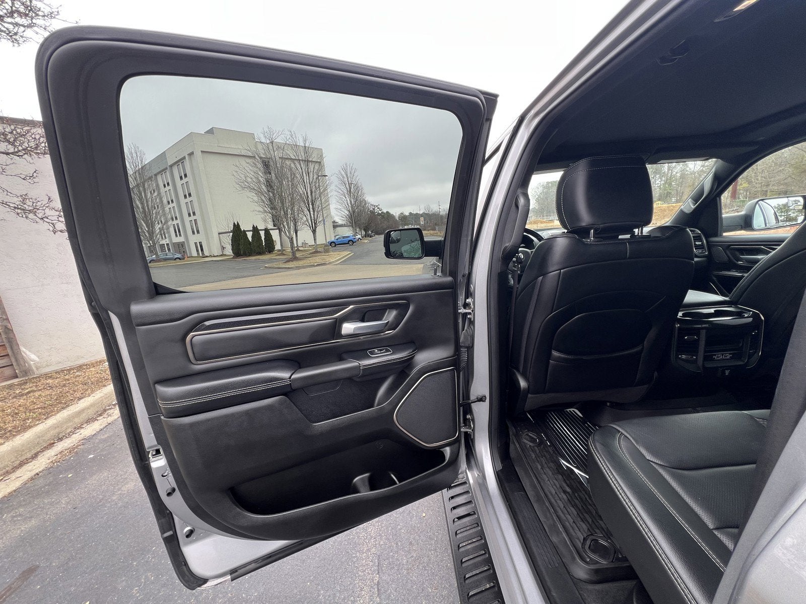 2022 RAM 1500 Rebel Crew Cab 4x4 5'7' Box