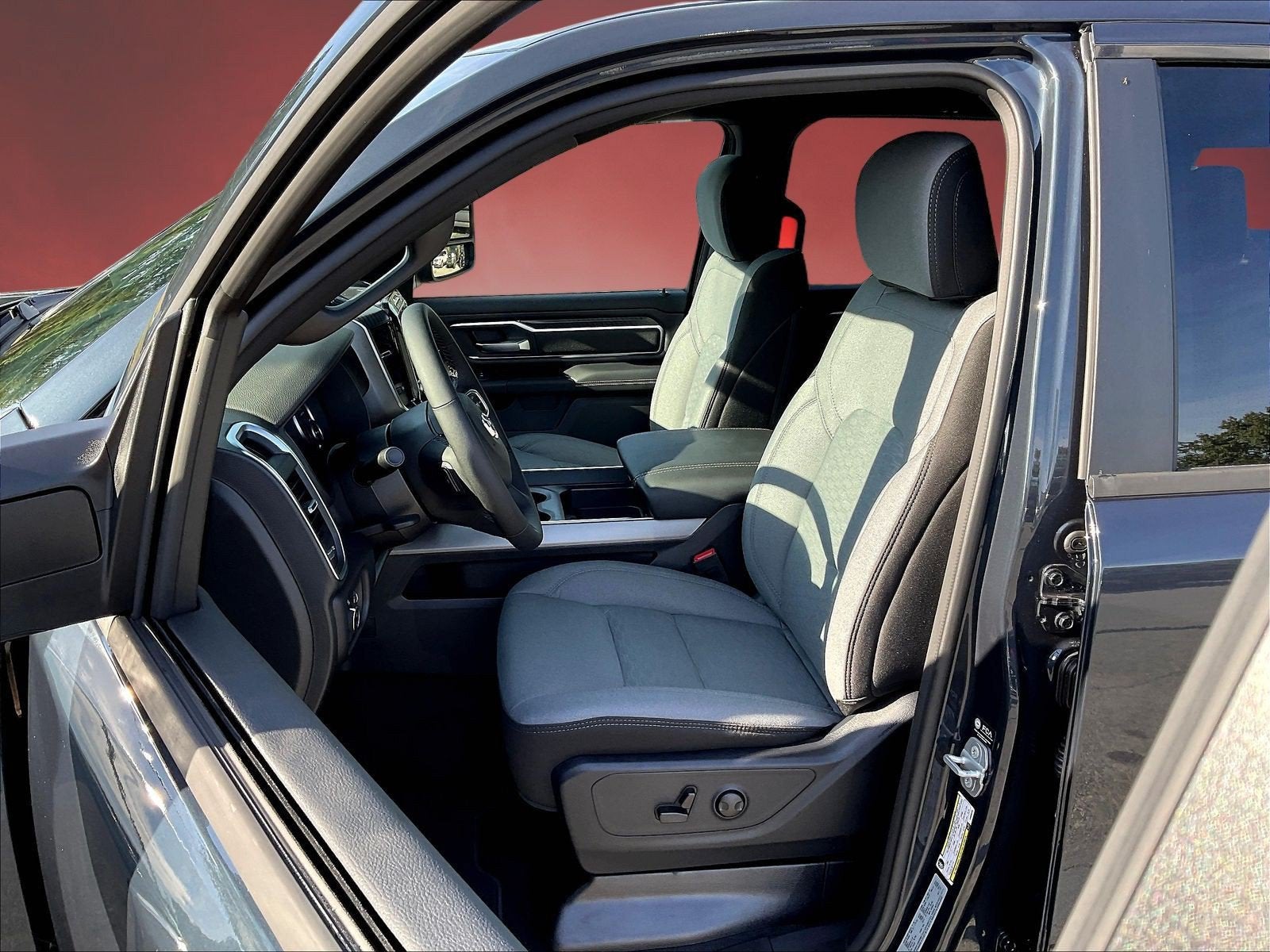 2027 RAM Ram 1500 RAM 1500 BIG HORN CREW CAB 4X4 6'4' BOX