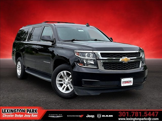 2018 Chevrolet Suburban 4WD 1500 LT's photo