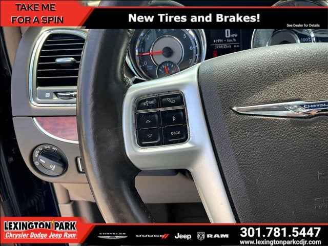 2015 Chrysler Town & Country Touring