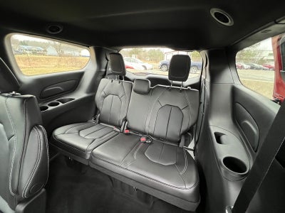 2026 Chrysler Voyager VOYAGER LX