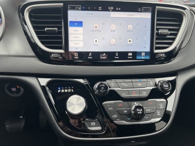 2026 Chrysler Voyager VOYAGER LX