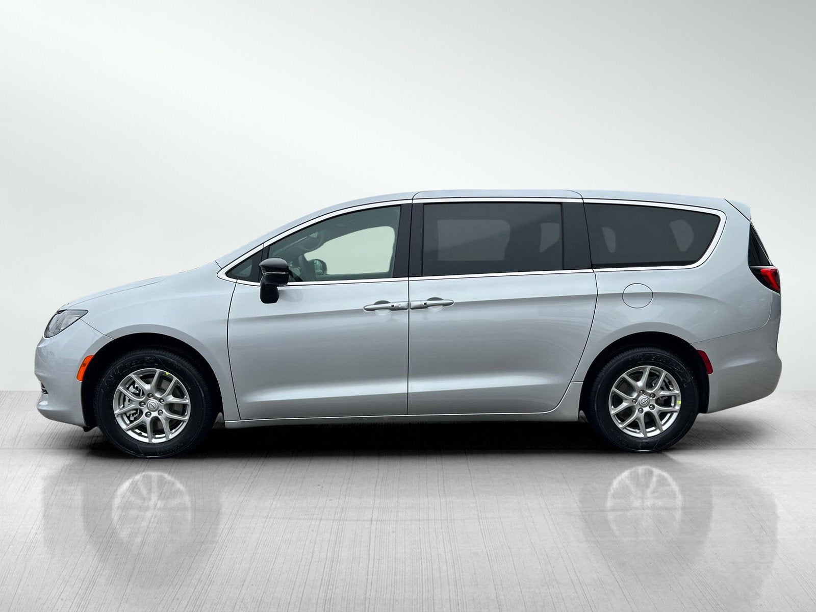 2026 Chrysler Voyager VOYAGER LX