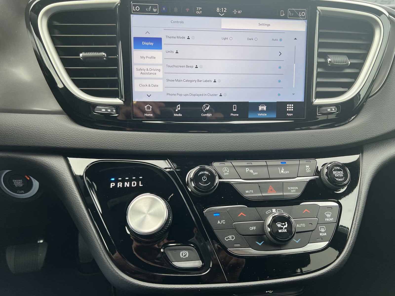 2026 Chrysler Voyager VOYAGER LX