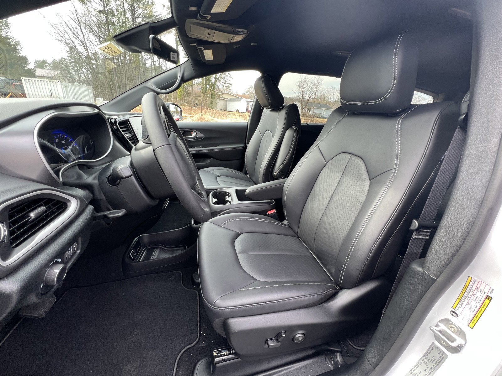 2026 Chrysler Voyager VOYAGER LX