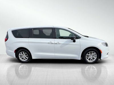 2026 Chrysler Voyager VOYAGER LX