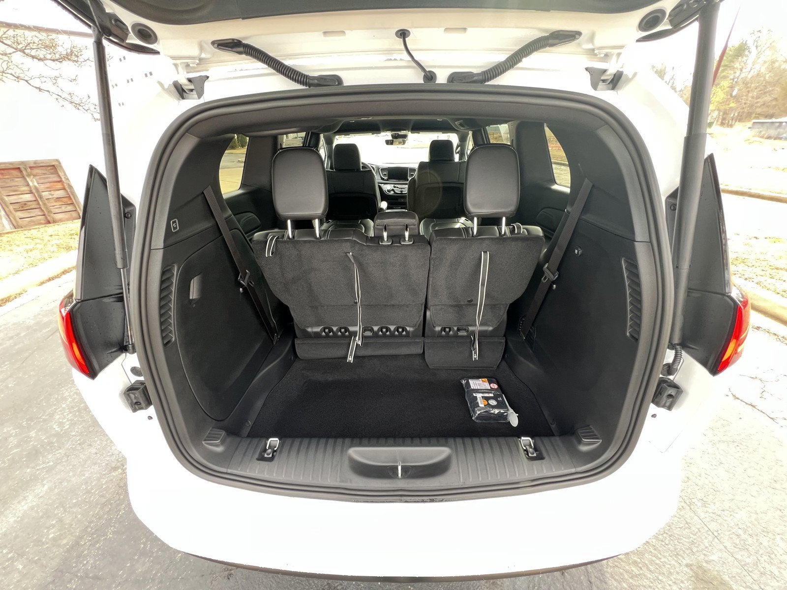 2026 Chrysler Voyager VOYAGER LX