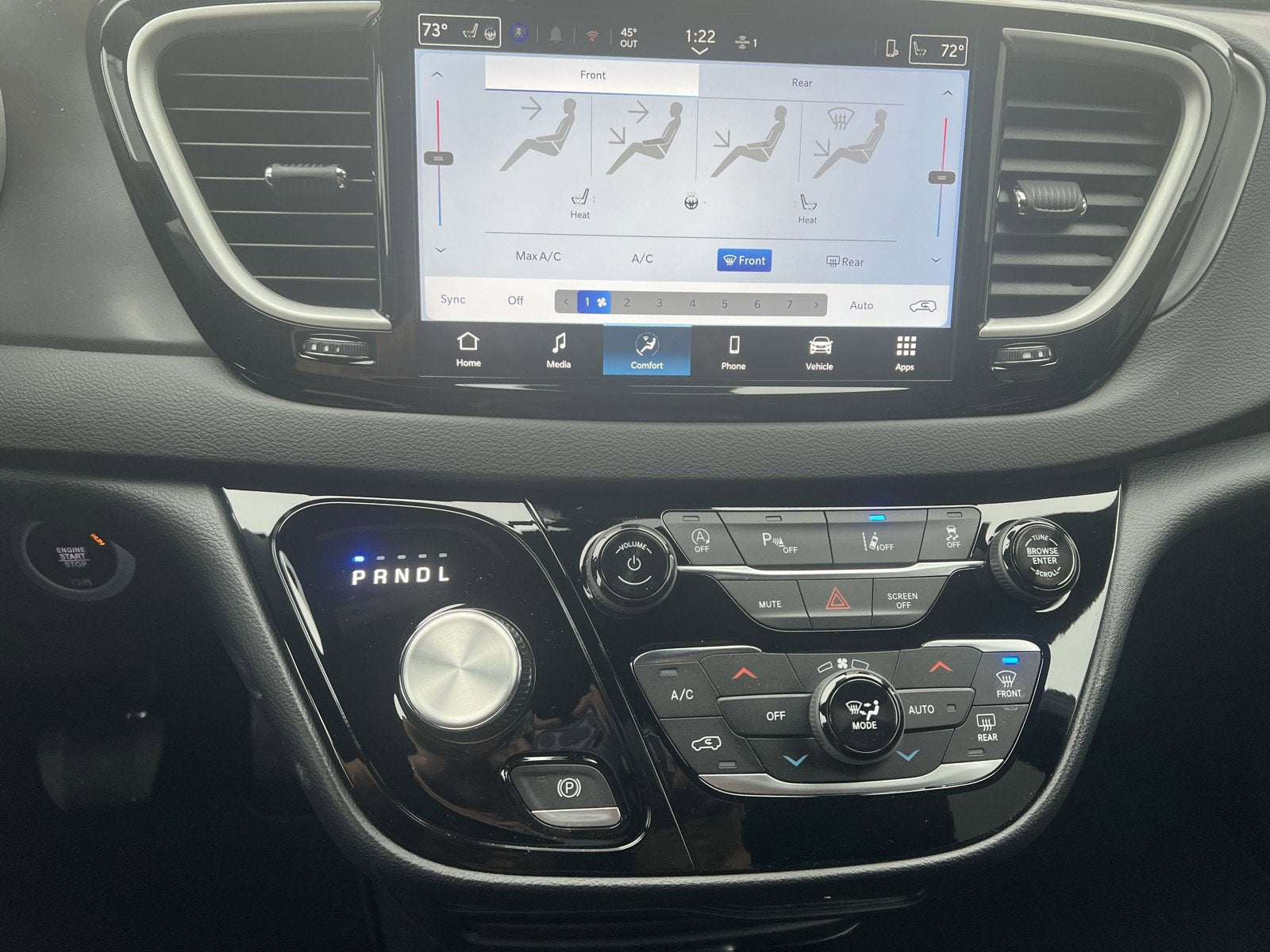 2026 Chrysler Voyager VOYAGER LX