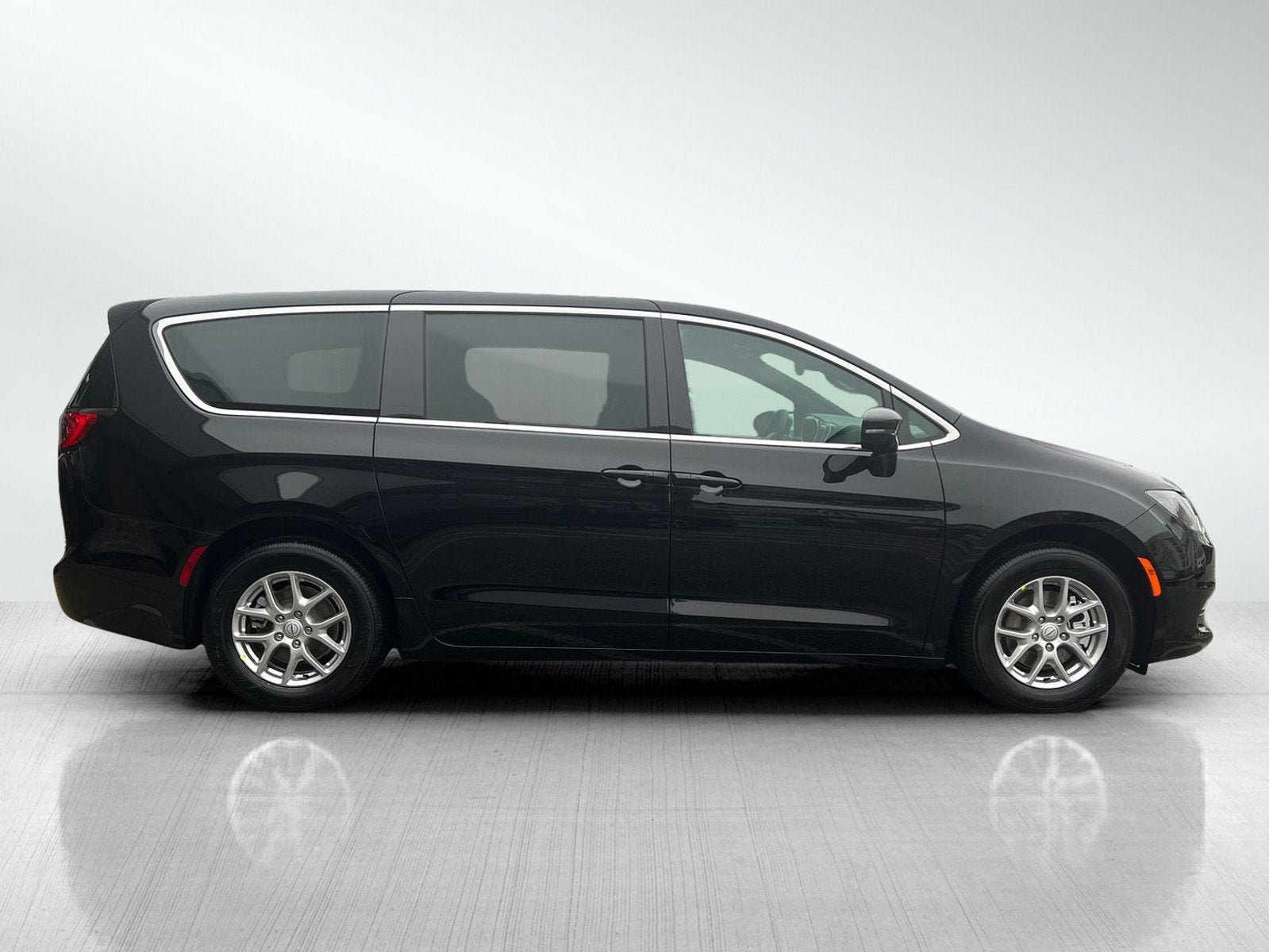 2026 Chrysler Voyager VOYAGER LX