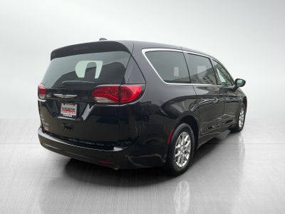 2026 Chrysler Voyager VOYAGER LX