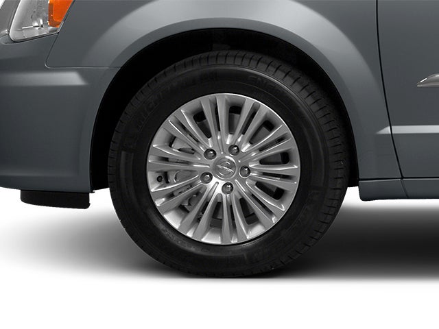 2014 Chrysler Town & Country S