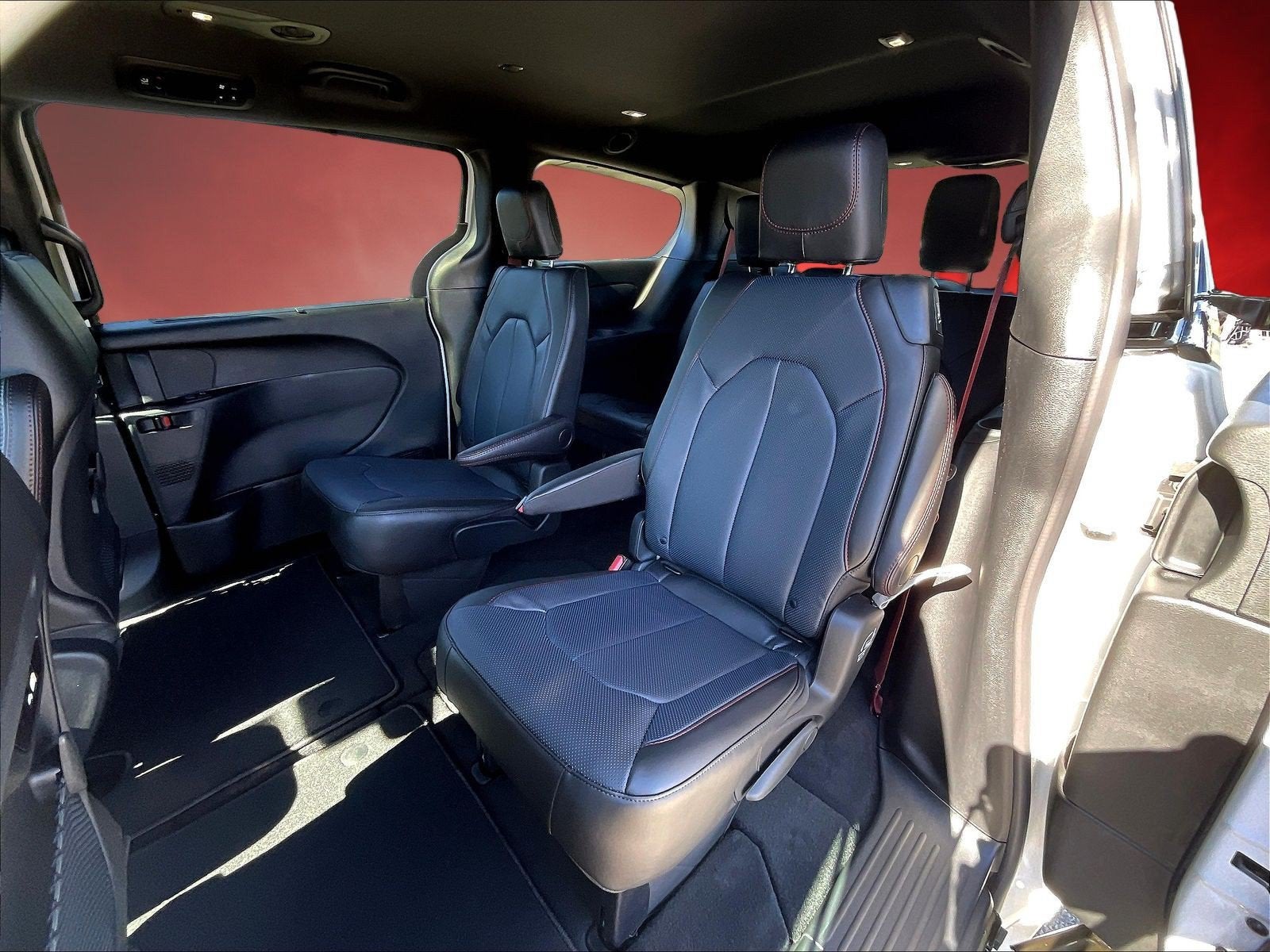 2027 Chrysler Pacifica PACIFICA SELECT AWD