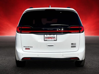 2027 Chrysler Pacifica PACIFICA SELECT AWD