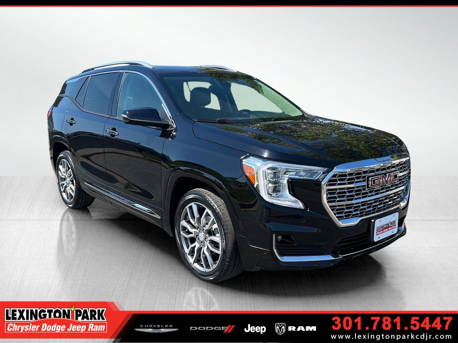 2023 GMC Terrain AWD Denali
