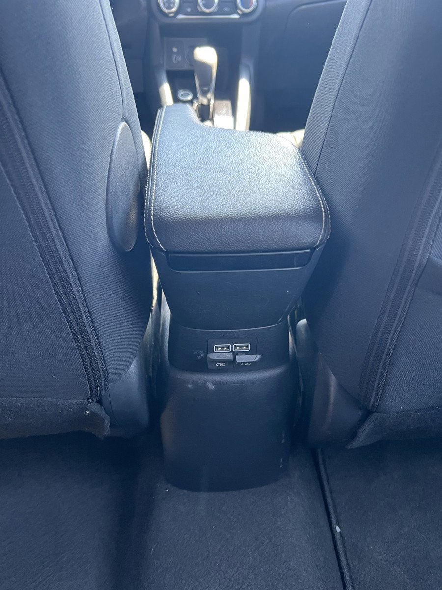 2022 Nissan Kicks S Xtronic CVT