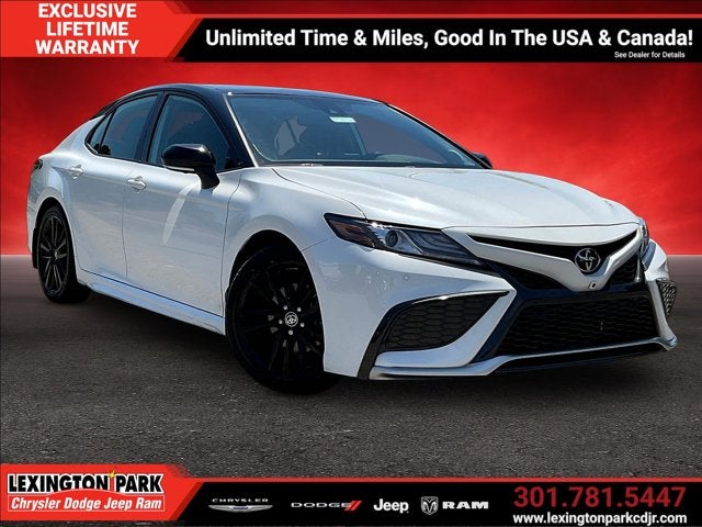 2023 Toyota Camry XSE V6's photo