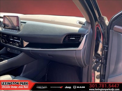 2023 Nissan Rogue SL FWD