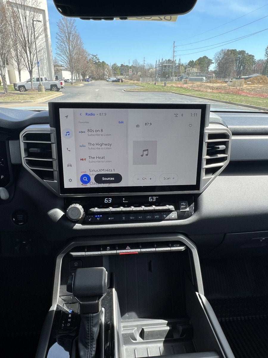 2026 Toyota Tundra Limited CrewMax 5.5' Bed