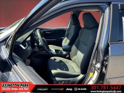 2021 Toyota RAV4 Hybrid XLE