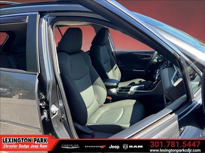 2021 Toyota RAV4 Hybrid XLE