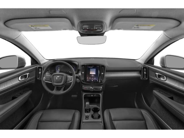 2023 Volvo XC40 B5 Ultimate Bright Theme