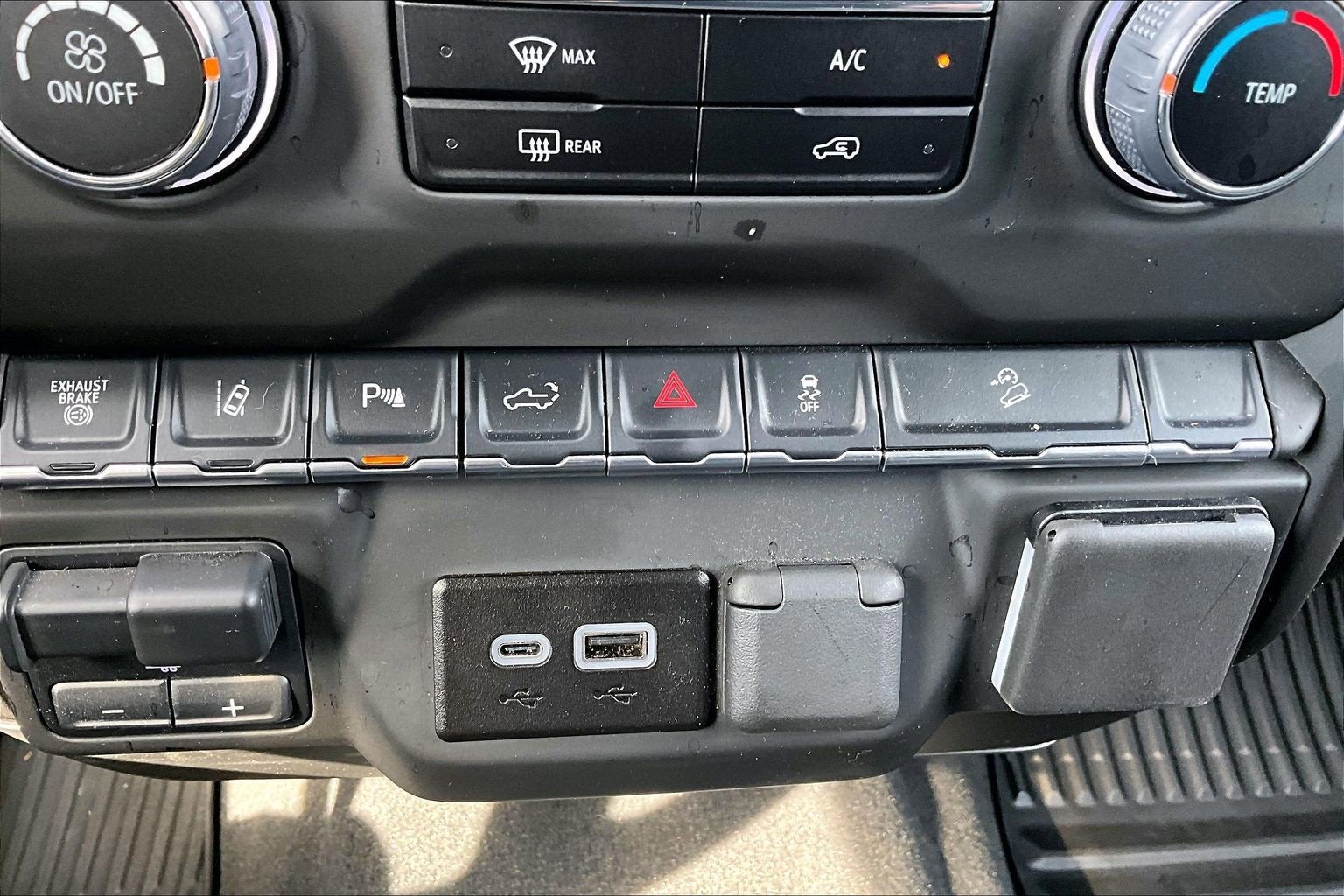 2025 Chevrolet Silverado 2500HD Custom