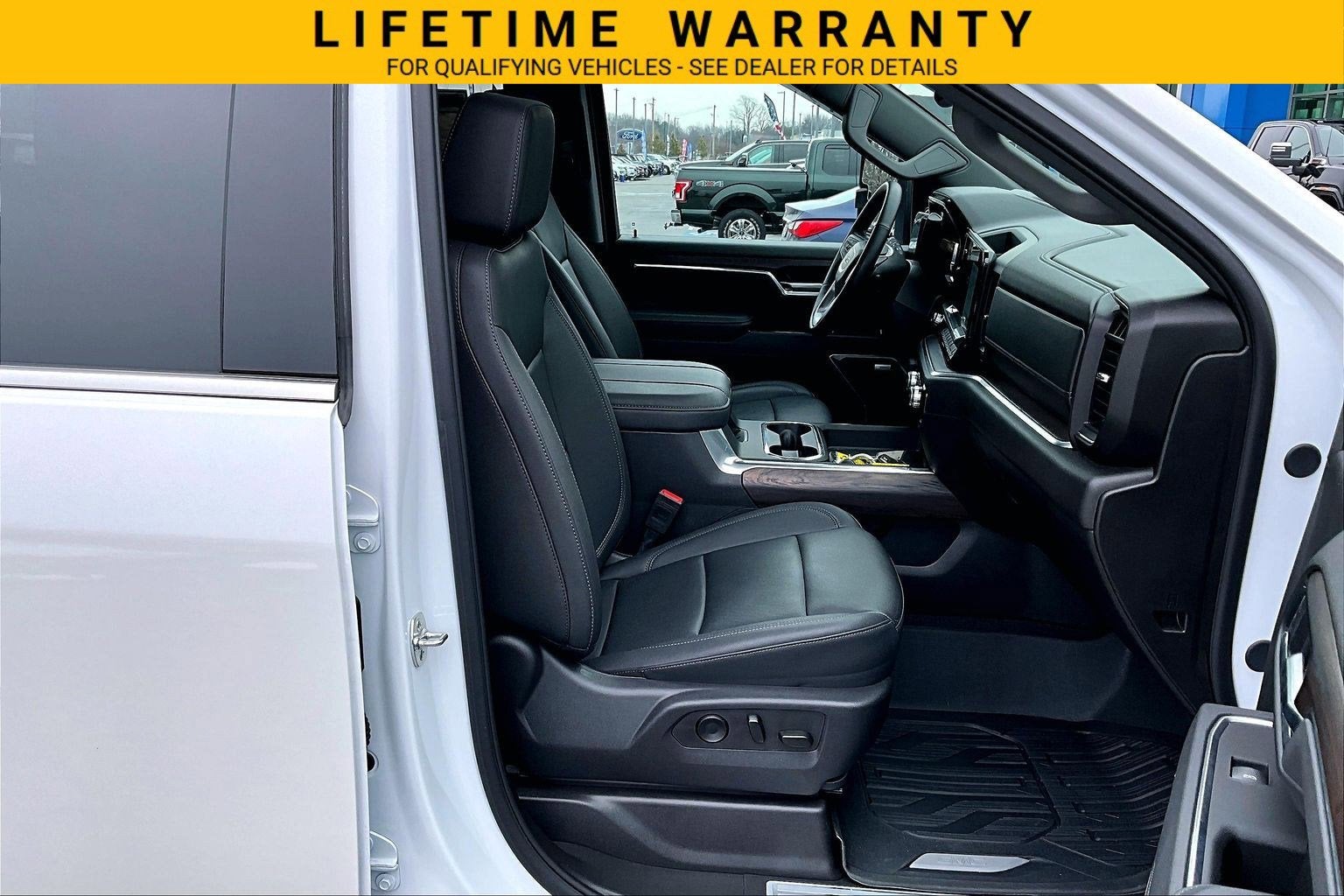 2025 GMC Sierra 3500HD SLT