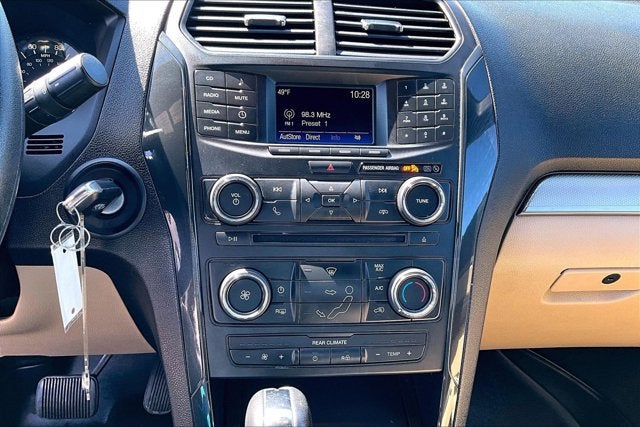 2017 Ford Explorer Base