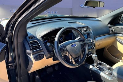 2017 Ford Explorer Base