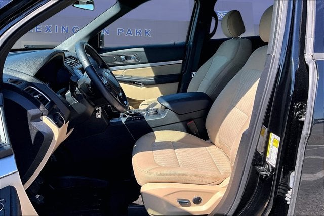 2017 Ford Explorer Base