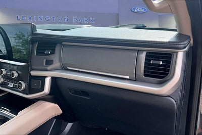 2023 Ford Expedition Max XLT