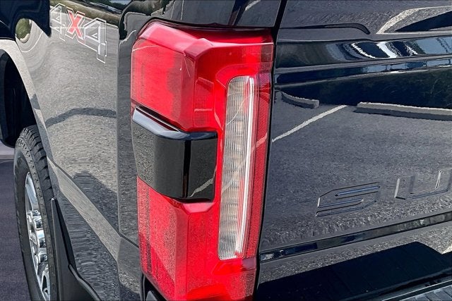 2023 Ford Super Duty F-250 SRW LARIAT