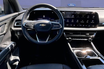 2025 Chevrolet Traverse AWD LT