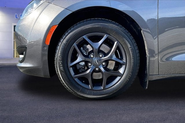 2019 Chrysler Pacifica Touring L Plus