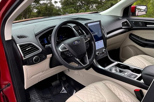 2023 Ford Edge Titanium