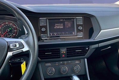 2019 Volkswagen Jetta Base