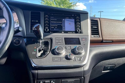 2019 Toyota Sienna Limited Premium