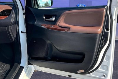 2019 Toyota Sienna Limited Premium