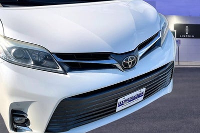 2019 Toyota Sienna Limited Premium
