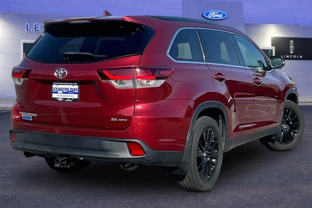 2019 Toyota Highlander Base
