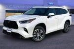 2023 Toyota Highlander Base