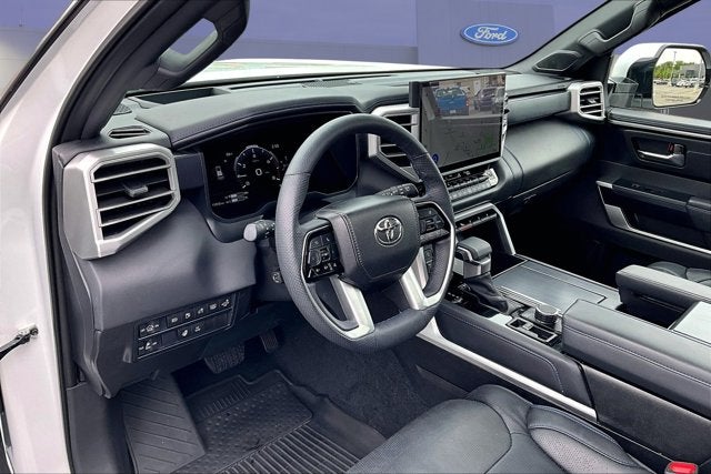 2025 Toyota Sequoia Base